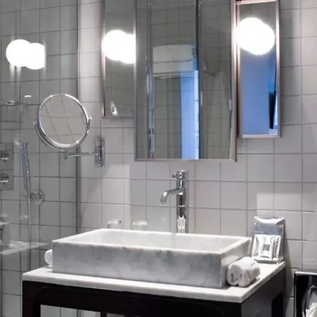 Otel Saint Dominique 4*