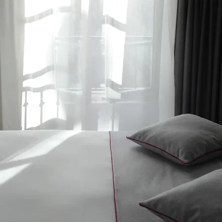 Hotel Saint Dominique Paris