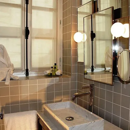 Hotel Saint Dominique Paris