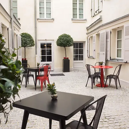 Saint Dominique Hotell