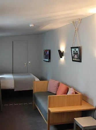 Hotel Saint Dominique 4*