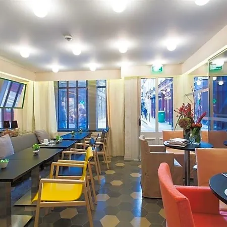 Hotel Saint Dominique 4*