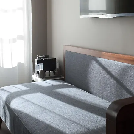 Hotel Saint Dominique Paris