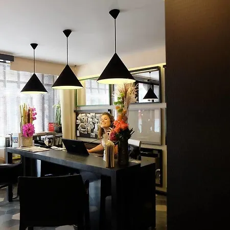 Saint Dominique Hotell Paris