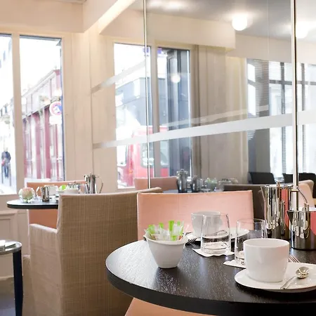 Saint Dominique Otel Paris