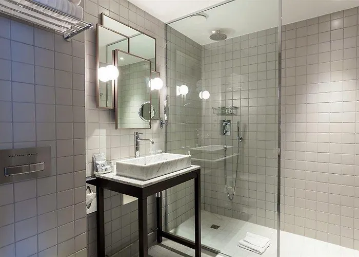 Hotel Saint Dominique Parijs