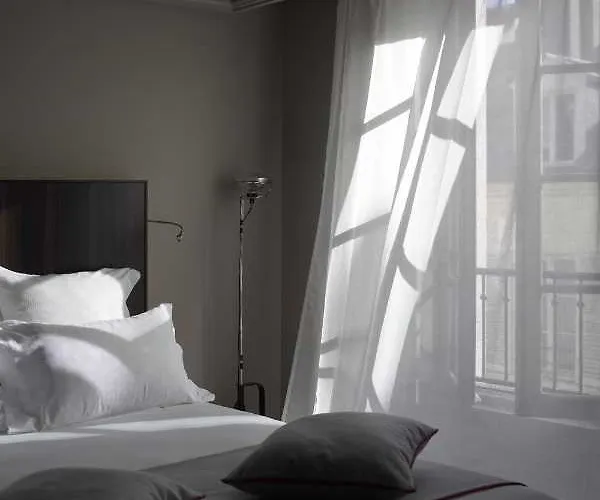 Saint Dominique Hotel Parijs